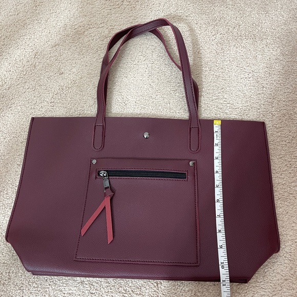 Faux leather casual tote - Picture 6 of 8